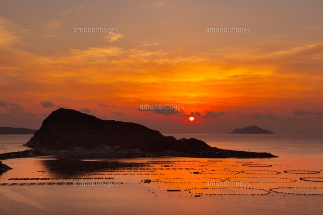 柏島と夕日
(c)YOSHITSUGU NISHIGAKI/SEBUN PHOTO