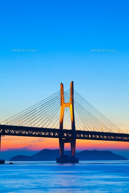 与島より瀬戸大橋夜景
(c)YOSHITSUGU NISHIGAKI/SEBUN PHOTO