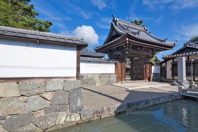 五個荘.鯉通りと弘誓寺
(c)YOSHITSUGU NISHIGAKI/SEBUN PHOTO
