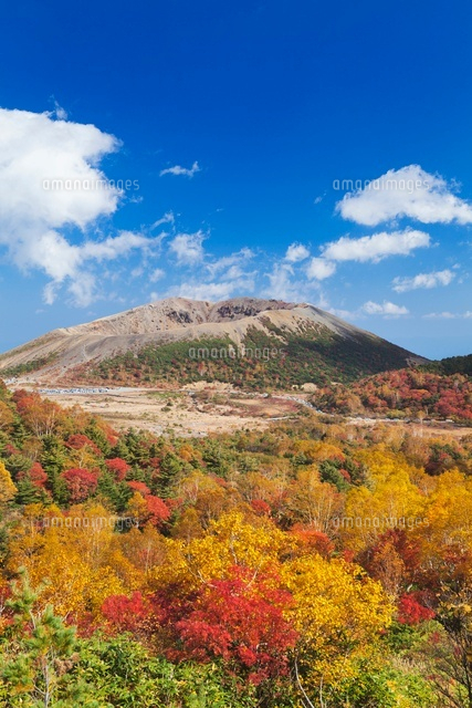 紅葉の浄土平と吾妻小富士
(c)YOSHITSUGU NISHIGAKI/SEBUN PHOTO