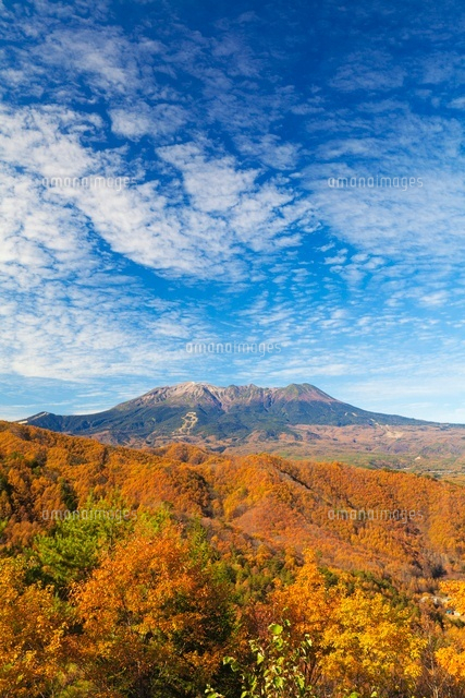 秋の地蔵峠より御岳
(c)YOSHITSUGU NISHIGAKI/SEBUN PHOTO