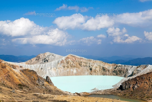 白根山.湯釜
(c)YOSHITSUGU NISHIGAKI/SEBUN PHOTO