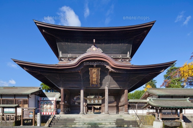 秋の阿蘇神社.楼門
(c)YOSHITSUGU NISHIGAKI/SEBUN PHOTO