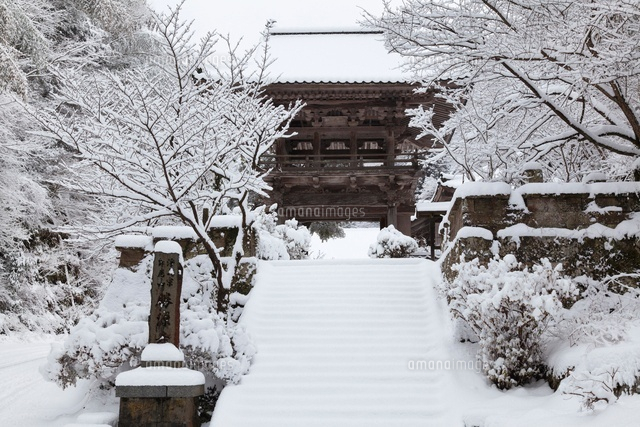 雪の勝源寺
(c)YOSHITSUGU NISHIGAKI/SEBUN PHOTO