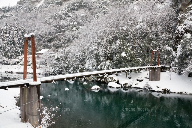 雪の立久恵峡 不老橋
(c)YOSHITSUGU NISHIGAKI/SEBUN PHOTO