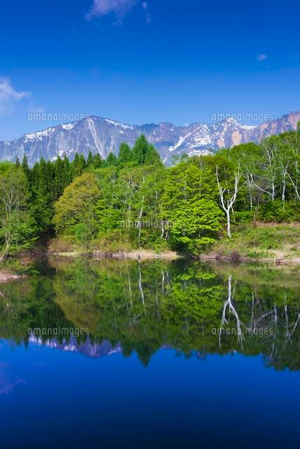 秋山郷 天池と鳥甲山
(c)YOSHITSUGU NISHIGAKI/SEBUN PHOTO