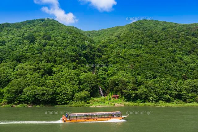 最上川 白糸の滝と舟下り
(c)YOSHITSUGU NISHIGAKI/SEBUN PHOTO