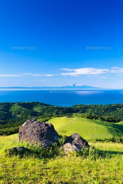 寒風山より鳥海山
(c)YOSHITSUGU NISHIGAKI/SEBUN PHOTO