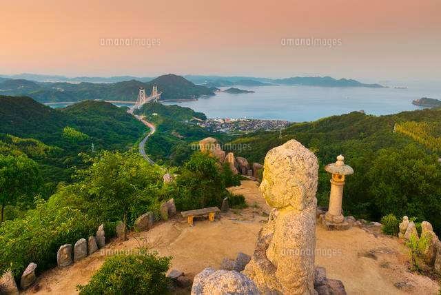 五百羅漢と瀬戸内海の夕景
(c)YOSHITSUGU NISHIGAKI/SEBUN PHOTO