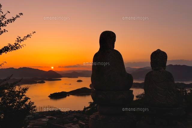 五百羅漢と瀬戸内海の夕日
(c)YOSHITSUGU NISHIGAKI/SEBUN PHOTO