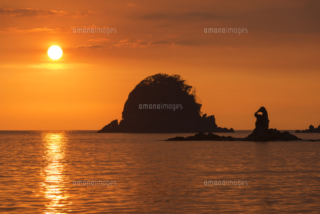 大田子海岸と夕日
(c)YOSHITSUGU NISHIGAKI/SEBUN PHOTO