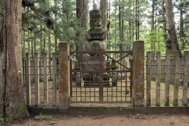 高野山奥の院.加賀前田家墓所
(c)YOSHITSUGU NISHIGAKI/SEBUN PHOTO