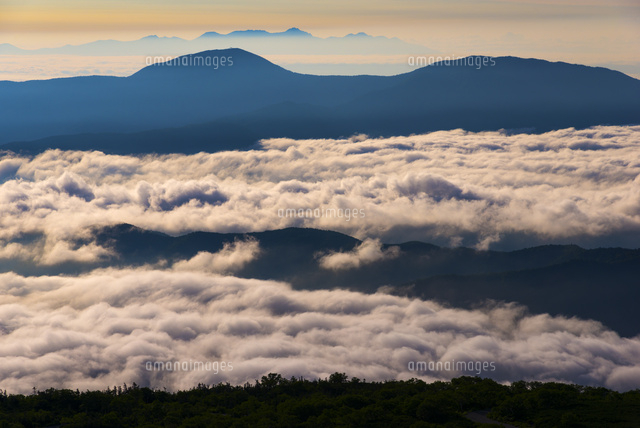 乗鞍岳より雲海と山並み
(c)YOSHITSUGU NISHIGAKI/SEBUN PHOTO