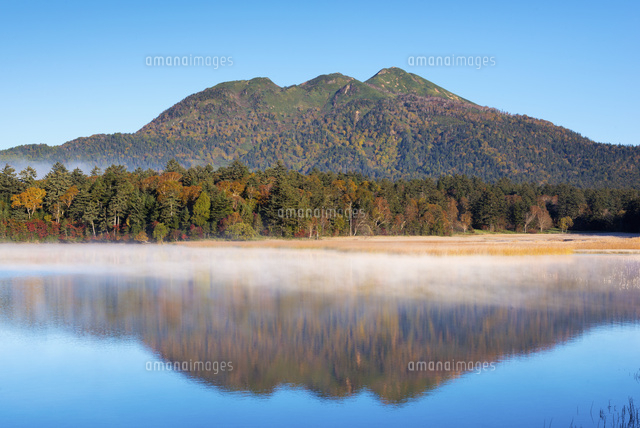 紅葉の尾瀬沼と燧岳
(c)YOSHITSUGU NISHIGAKI/SEBUN PHOTO
