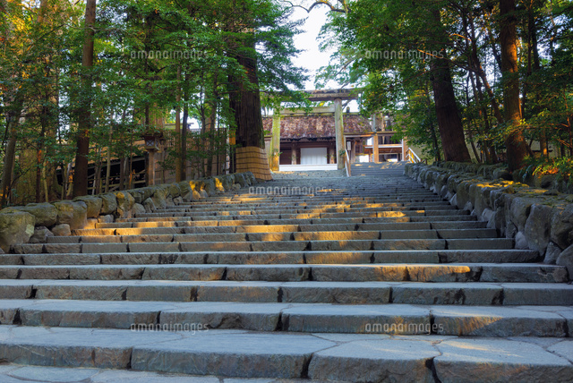 伊勢神宮内宮
(c)YOSHITSUGU NISHIGAKI/SEBUN PHOTO