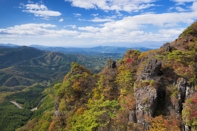紅葉の霊山
(c)YOSHITSUGU NISHIGAKI/SEBUN PHOTO