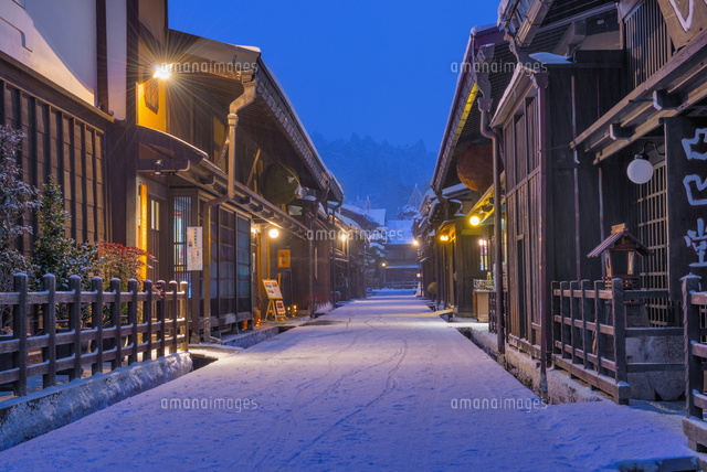 雪の上三之町夜景
(c)YOSHITSUGU NISHIGAKI/SEBUN PHOTO