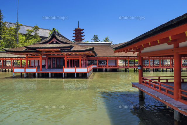 厳島神社と五重塔 宮島
(c)YOSHITSUGU NISHIGAKI/SEBUN PHOTO