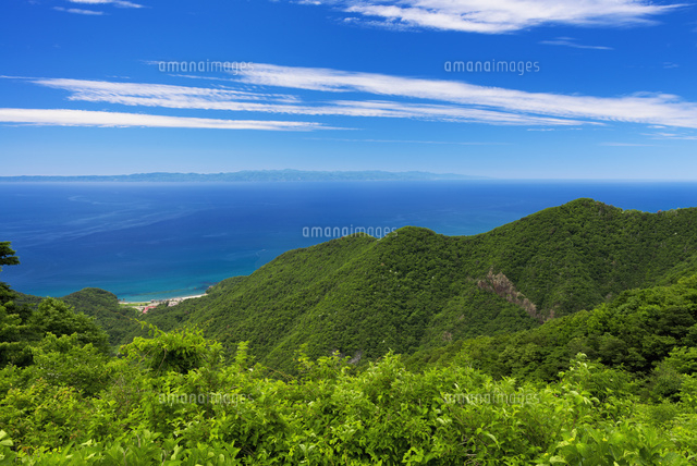 弥彦山より佐渡島
(c)YOSHITSUGU NISHIGAKI/SEBUN PHOTO