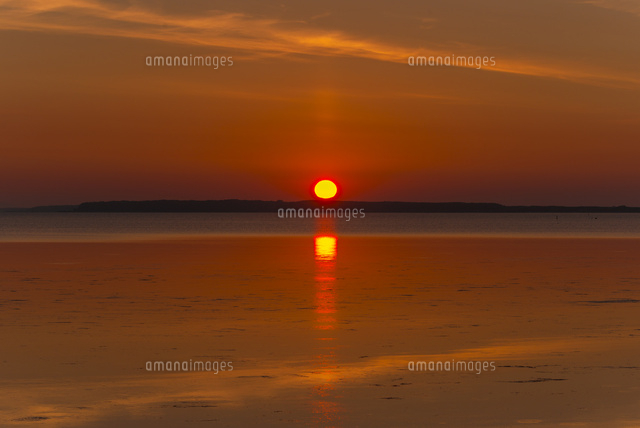 サロマ湖と夕日
(c)YOSHITSUGU NISHIGAKI/SEBUN PHOTO