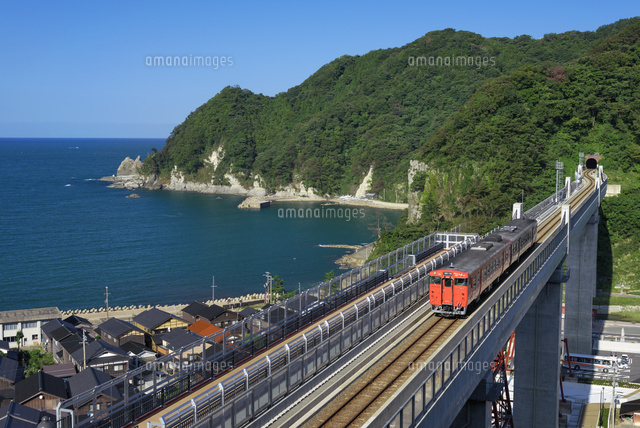 余部橋梁と余部鉄橋空の駅
(c)YOSHITSUGU NISHIGAKI/SEBUN PHOTO