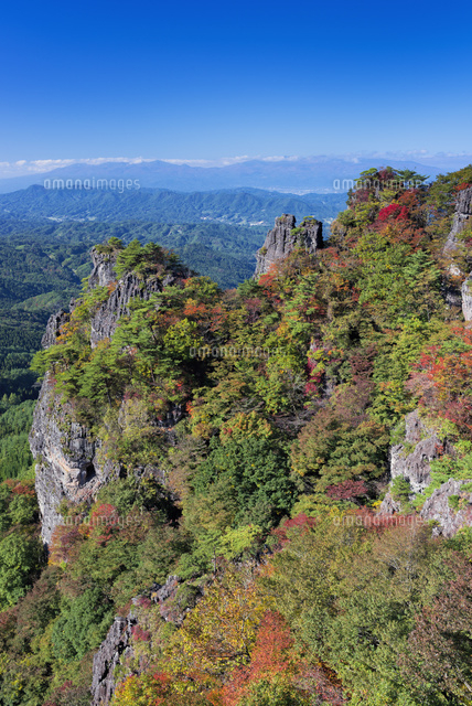 紅葉の霊山
(c)YOSHITSUGU NISHIGAKI/SEBUN PHOTO