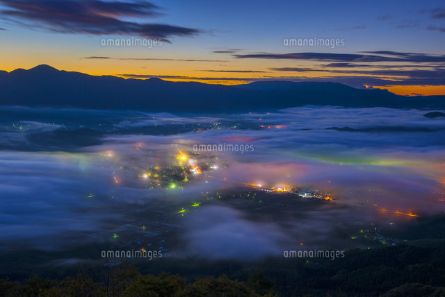 高清水山より遠野盆地の雲海
(c)YOSHITSUGU NISHIGAKI/SEBUN PHOTO