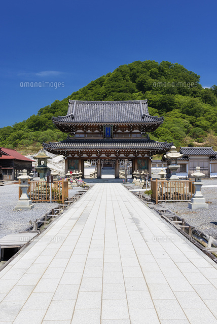 恐山菩提寺 山門
(c)YOSHITSUGU NISHIGAKI/SEBUN PHOTO