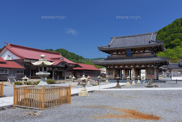 恐山菩提寺 山門
(c)YOSHITSUGU NISHIGAKI/SEBUN PHOTO