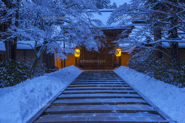 雪の高野山金剛峯寺
(c)YOSHITSUGU NISHIGAKI/SEBUN PHOTO