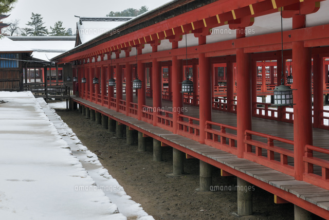 雪の厳島神社
(c)YOSHITSUGU NISHIGAKI/SEBUN PHOTO