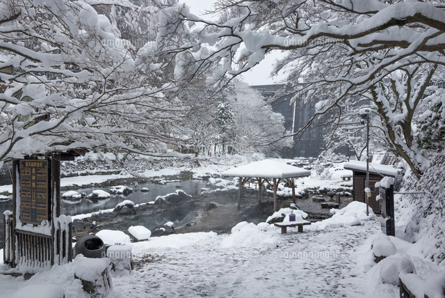 雪の湯原温泉
(c)YOSHITSUGU NISHIGAKI/SEBUN PHOTO