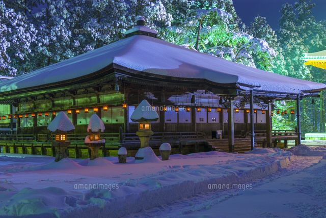 雪の高野山御影堂夜景
(c)YOSHITSUGU NISHIGAKI/SEBUN PHOTO