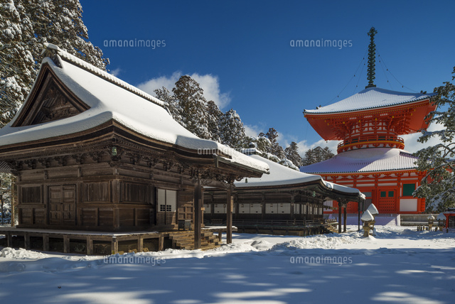 雪の高野山根本大塔
(c)YOSHITSUGU NISHIGAKI/SEBUN PHOTO