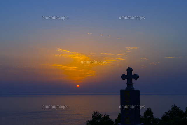 十字架と夕日
(c)YOSHITSUGU NISHIGAKI/SEBUN PHOTO