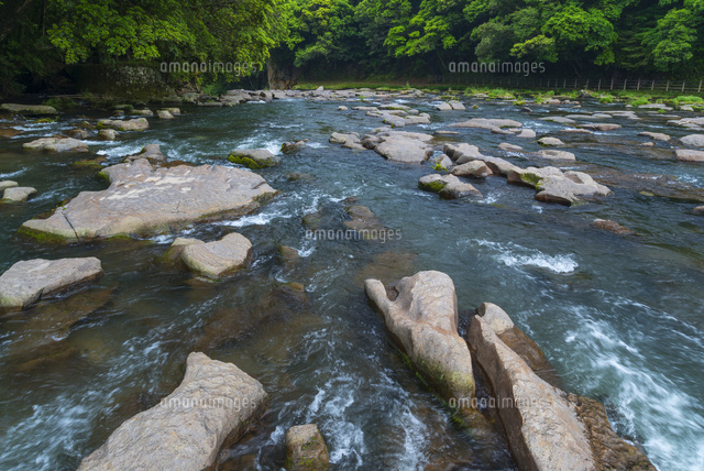 関之尾の甌穴
(c)YOSHITSUGU NISHIGAKI/SEBUN PHOTO