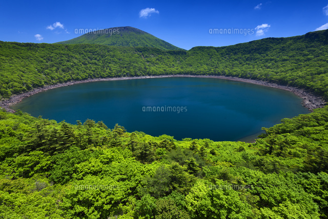 大浪池と韓国岳
(c)YOSHITSUGU NISHIGAKI/SEBUN PHOTO