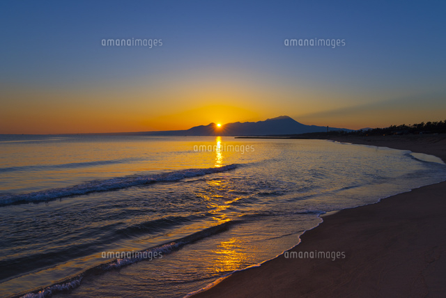 朝の弓ヶ浜と大山
(c)YOSHITSUGU NISHIGAKI/SEBUN PHOTO