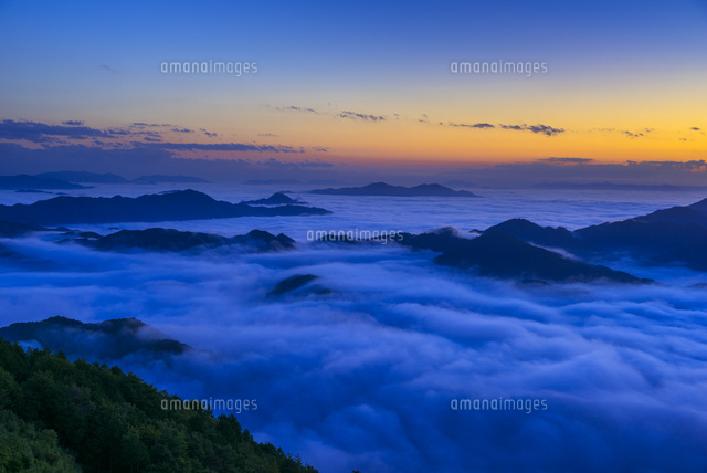 朝の雲海と山並み
(c)YOSHITSUGU NISHIGAKI/SEBUN PHOTO