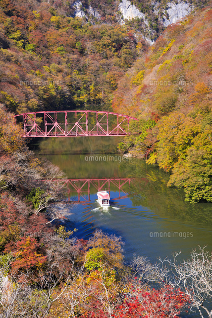 秋の帝釈峡
(c)YOSHITSUGU NISHIGAKI/SEBUN PHOTO