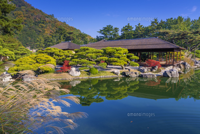 秋の栗林公園
(c)YOSHITSUGU NISHIGAKI/SEBUN PHOTO