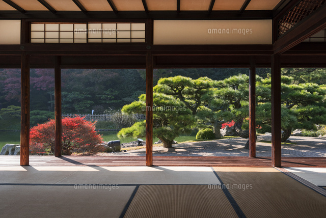 秋の栗林公園
(c)YOSHITSUGU NISHIGAKI/SEBUN PHOTO