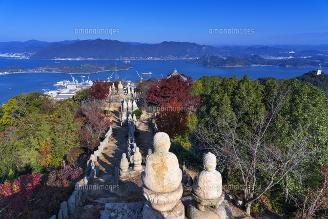 秋の白滝山と五百羅漢
(c)YOSHITSUGU NISHIGAKI/SEBUN PHOTO