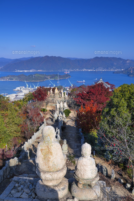 秋の白滝山と五百羅漢
(c)YOSHITSUGU NISHIGAKI/SEBUN PHOTO