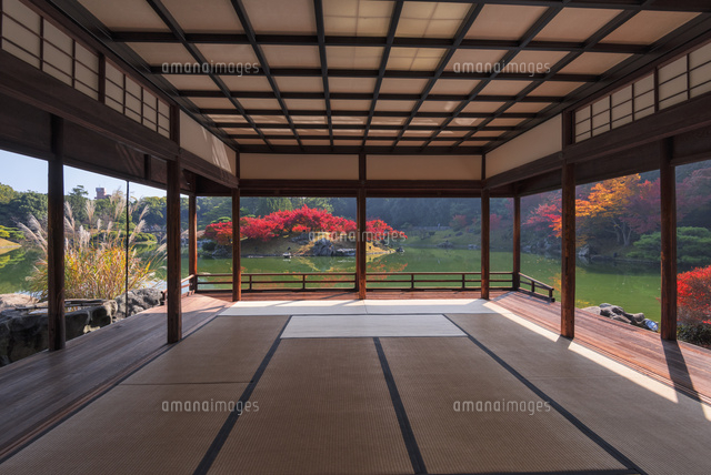 秋の栗林公園
(c)YOSHITSUGU NISHIGAKI/SEBUN PHOTO