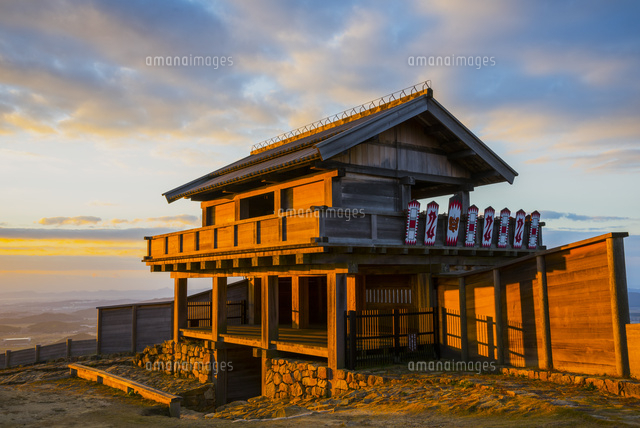 朝の鬼ノ城西門
(c)YOSHITSUGU NISHIGAKI/SEBUN PHOTO