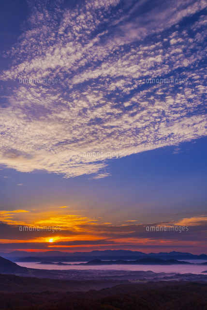 朝の雲海と日の出
(c)YOSHITSUGU NISHIGAKI/SEBUN PHOTO