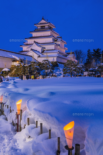 雪の鶴ヶ城夜景
(c)YOSHITSUGU NISHIGAKI/SEBUN PHOTO