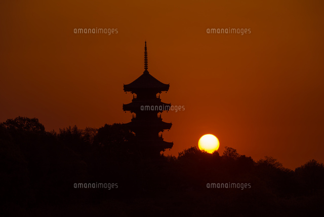 備中国分寺と朝日
(c)YOSHITSUGU NISHIGAKI/SEBUN PHOTO