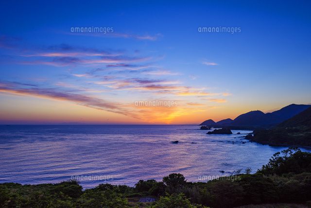 朝焼けの丹後松島
(c)YOSHITSUGU NISHIGAKI/SEBUN PHOTO